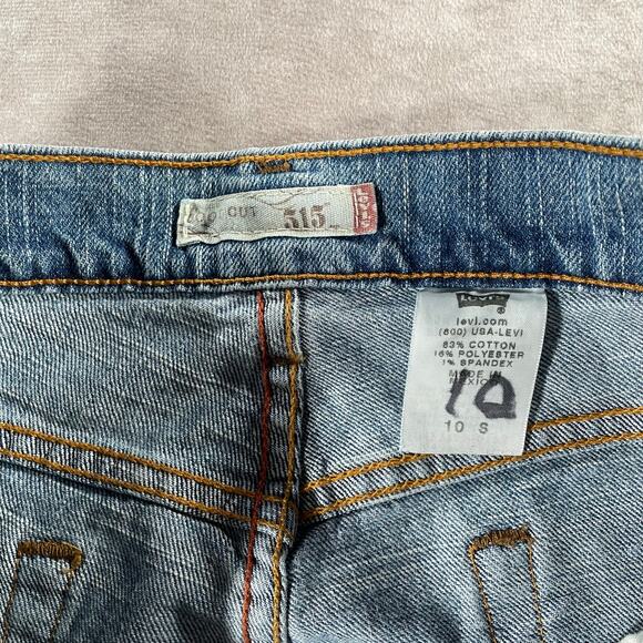 Women’s Levi’s 515 Bootcut Medium Wash Denim Jeans - Picture 4 of 10